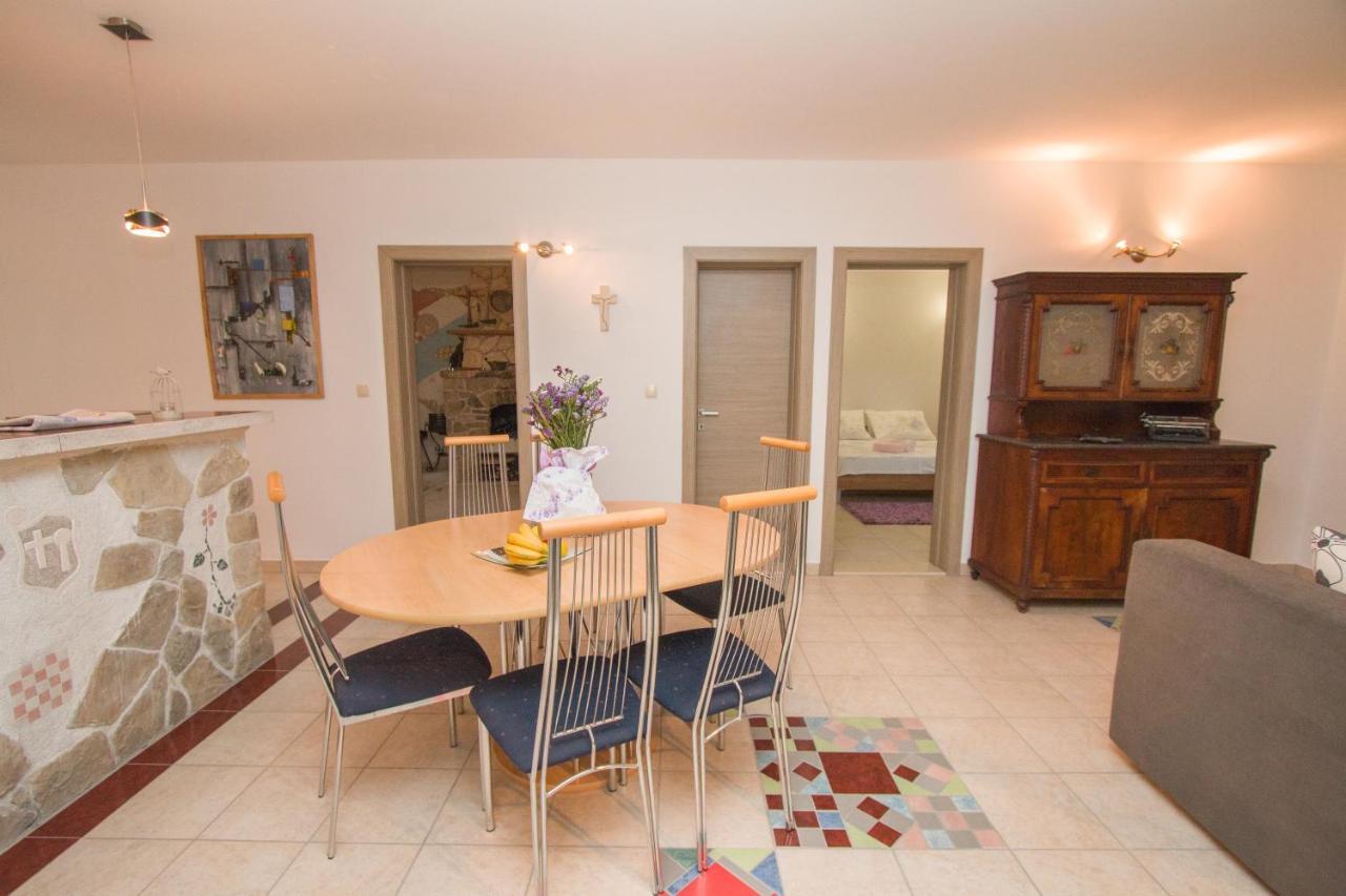 Vila Kuca Za Odmor Maka Kučiće Exteriér fotografie